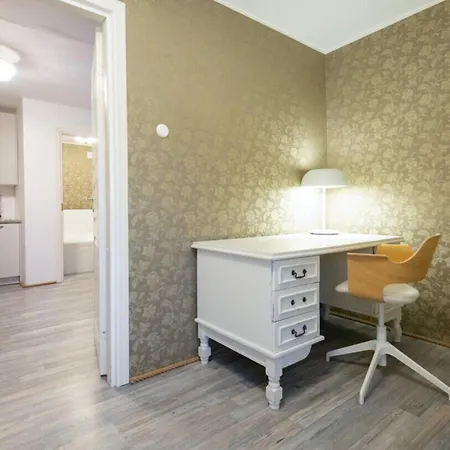 Cozy 2-bedroom Next To Viru Centre * Tallinn