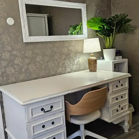Διαμέρισμα Cozy 2-bedroom Next To Viru Centre Ταλίν