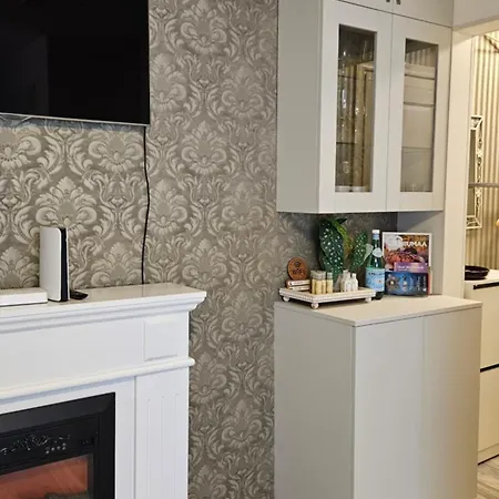 Cozy 2-bedroom Next To Viru Centre Διαμέρισμα Ταλίν