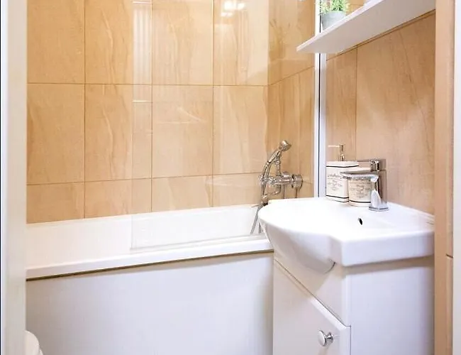 Appartamento Cozy 2-bedroom In The Heart Of The