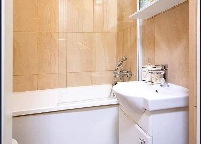 Cozy 2-bedroom In The Heart Of The